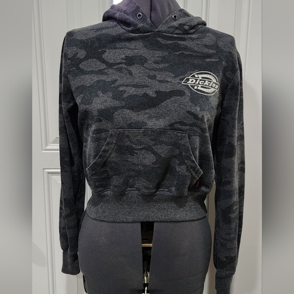 Dickies girl black camo crop hoodie women's size M